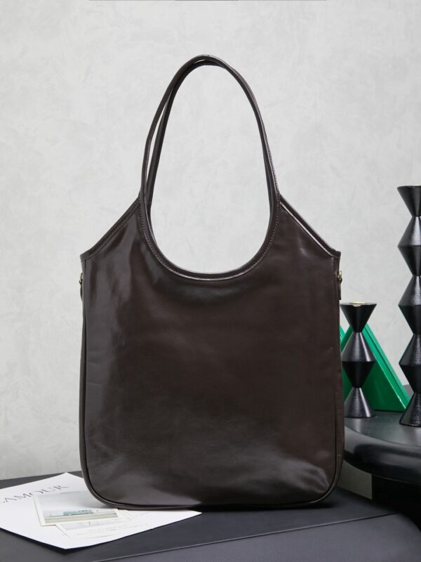 MIUMIU Ivy leather bag