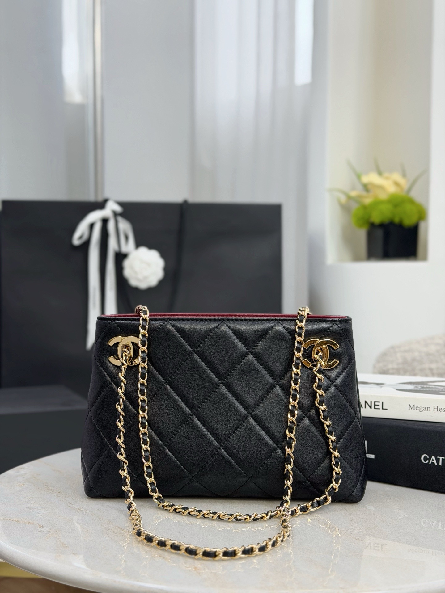 IMG_9358 CHANEL Small Tote Lambskin - 图片 3