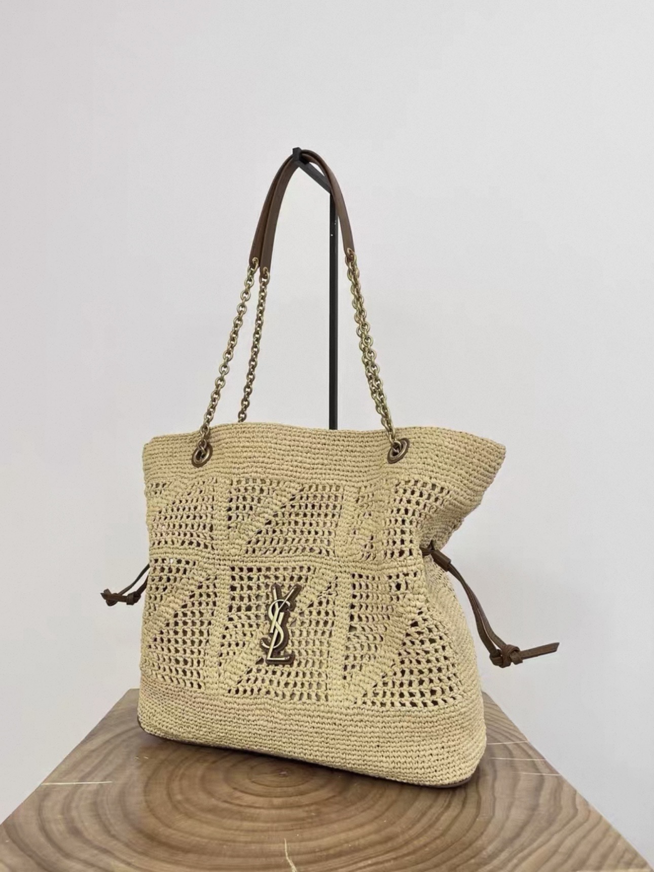 Screenshot YSL JAMIE SHOPPING in raffia in Beige - 图片 3