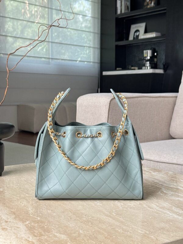 CHANEL 25Bag Caviar leather Small In Dusty Blue