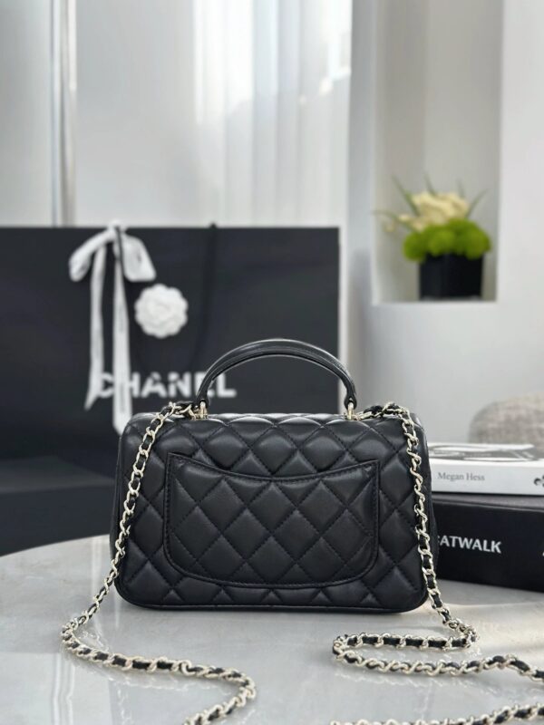 CHANEL 25K Quilted Calfskin Bow & Crystal Handbag
