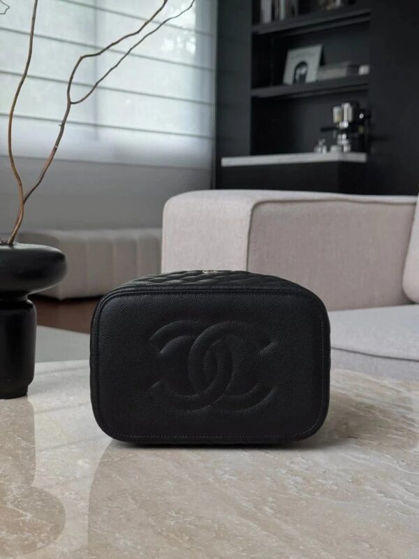 CHANEL 22S Vanity Bag