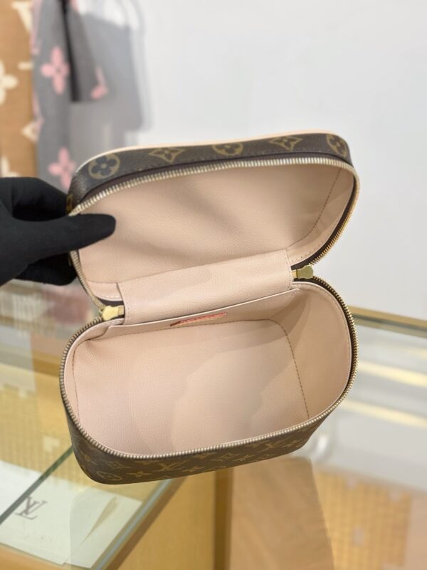 lv nice vanity bag