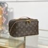 lv toiletry bag m11750