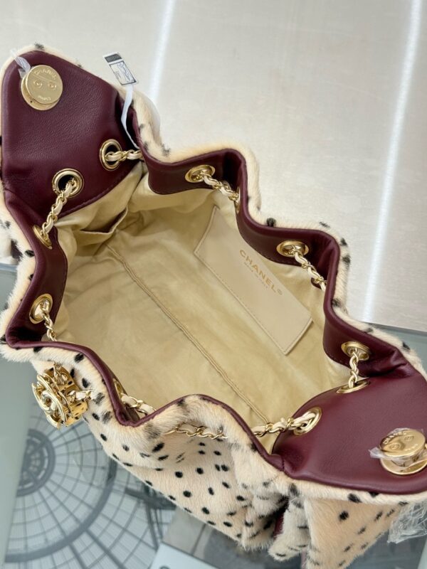 chanel 25 mini handbag lambskin