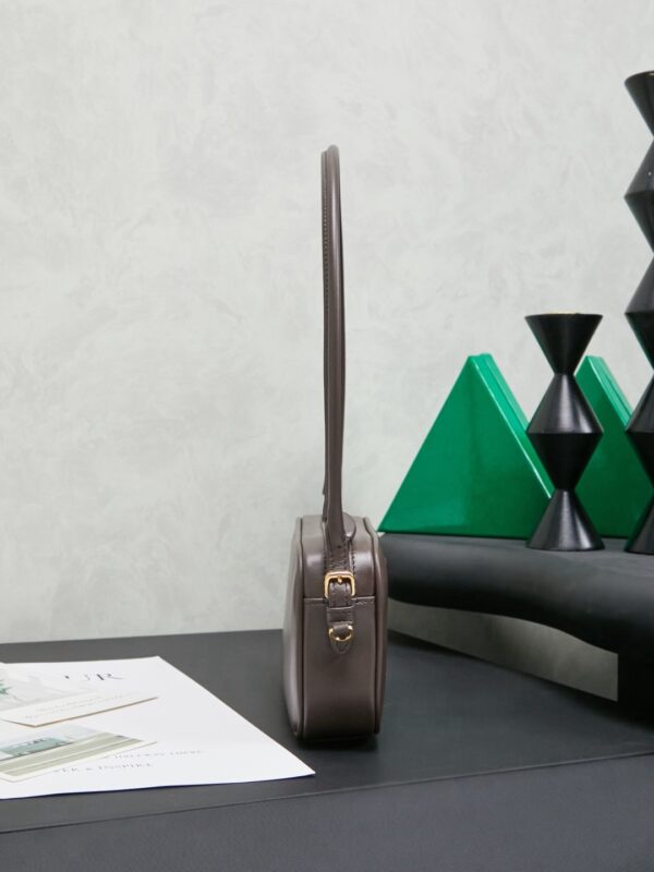 miumiu leather pouch