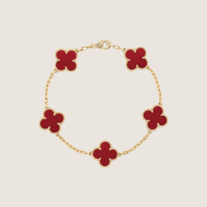 VCA Vintage Alhambra pendant- Red Carnelian