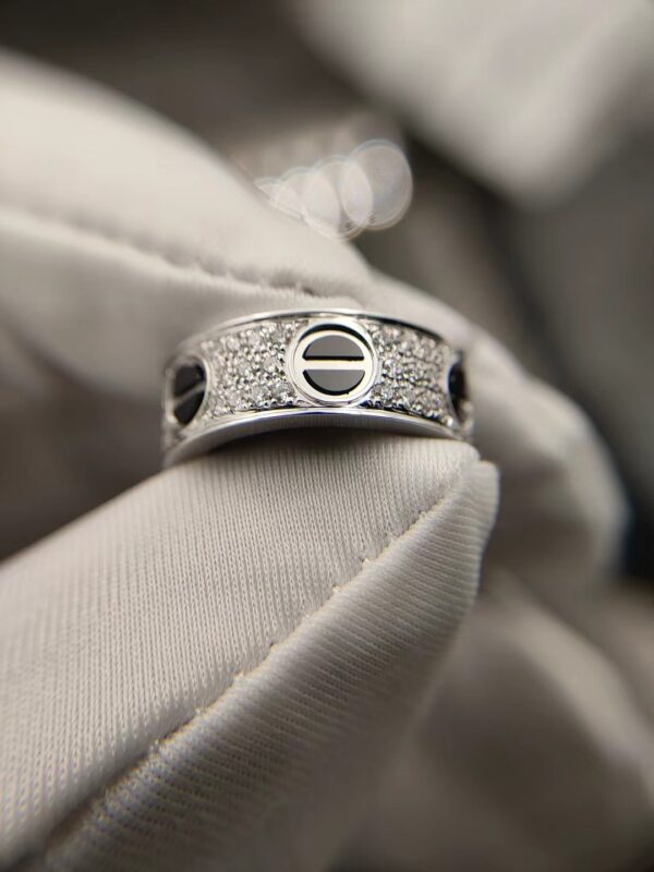 e3534c8dbb4ad10369390f45cca958dd Cartier Love diamond-paved ceramic White gold