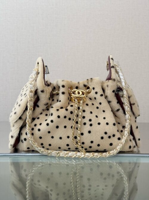 chanel 25 mini handbag lambskin