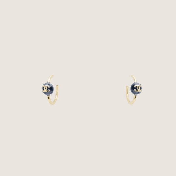 CHANEL 26S Earrings