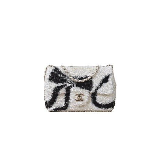 vgthyn CHANEL Sequin Flap Bag