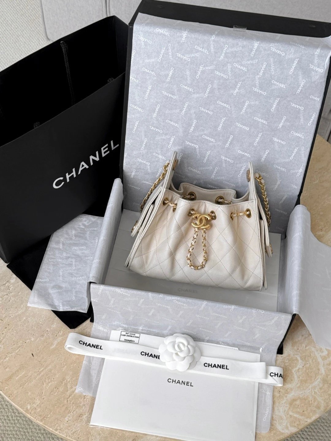 CHANEL 25 Hobo Bag Calfskin in Cream IMG 0572