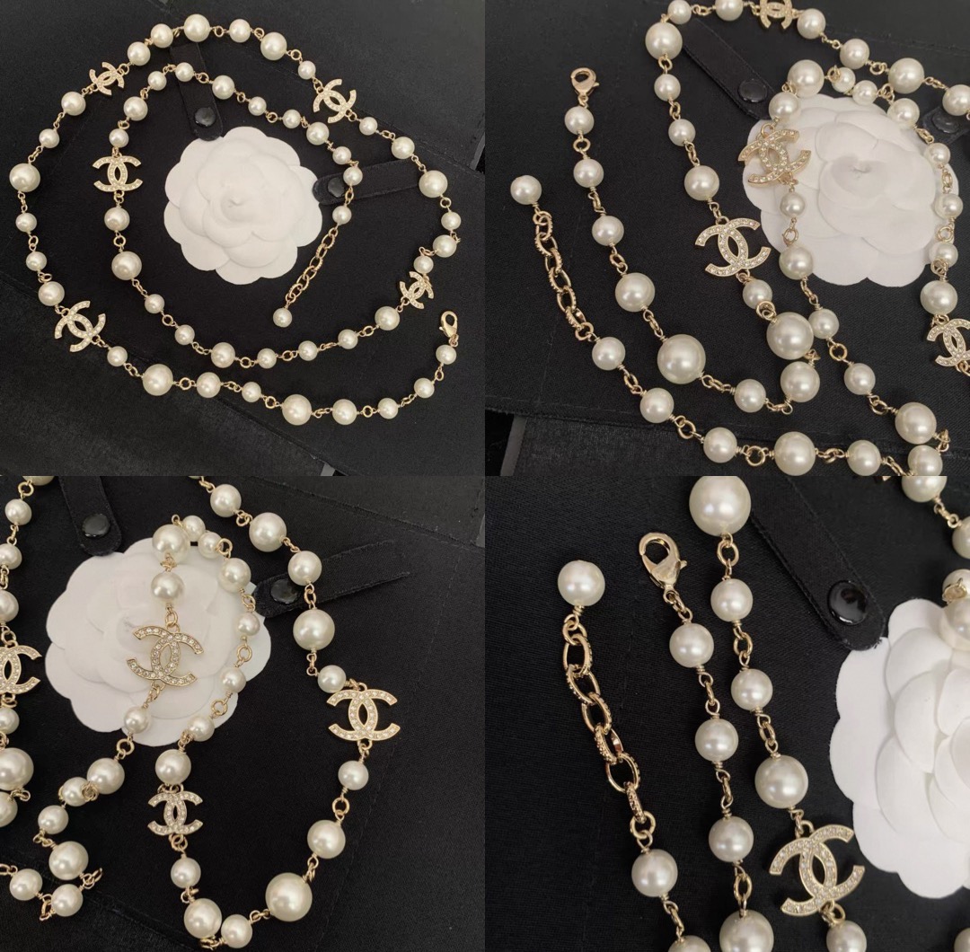 CHANEL Necklace Metal, Glass & Strass Silver & Pearly White Picsew 20260417210316